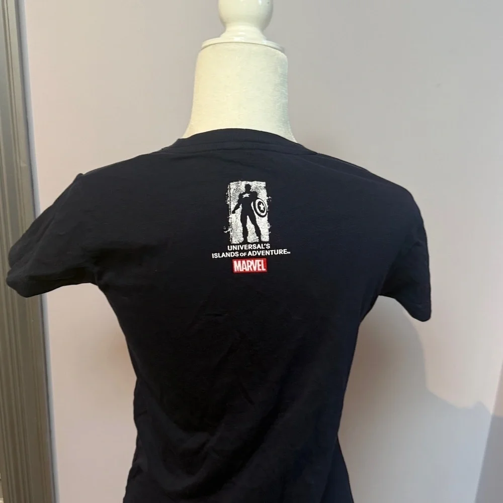Captain America, Marvel Universal Studios Navy Graphic T-Shirt women’s L - Picture 2 of 3